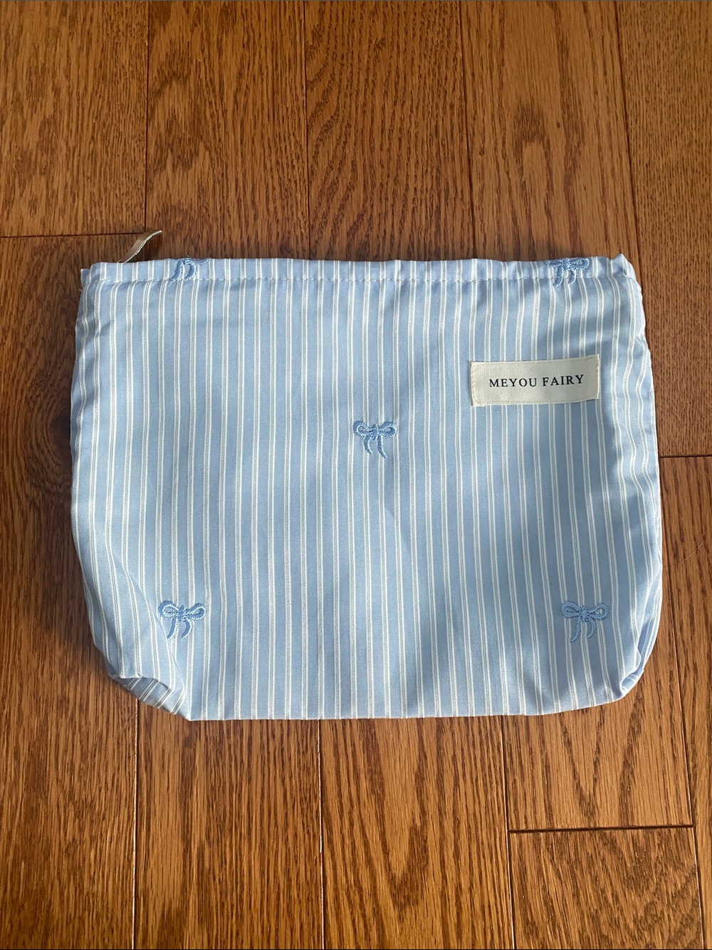 SHEIN Light Blue Striped Bow Embroidered Cosmetic Pouch